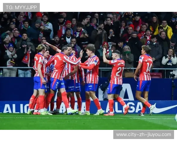 塞维利亚前锋跑位威胁与防范：破解西甲锋线的秘密武器